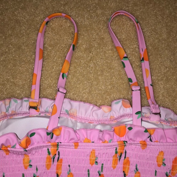 Peachy bikini set - Picture 7 of 10